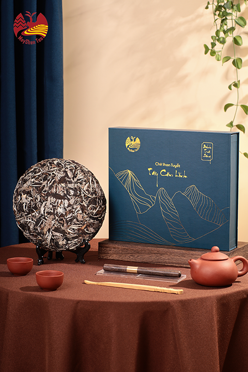 hop-banh-tra-tay-con-linh-2